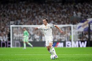 中国九游体育-马卡：卡雷拉斯场均完成46.2次传球，是五大联赛排名第二的左后卫