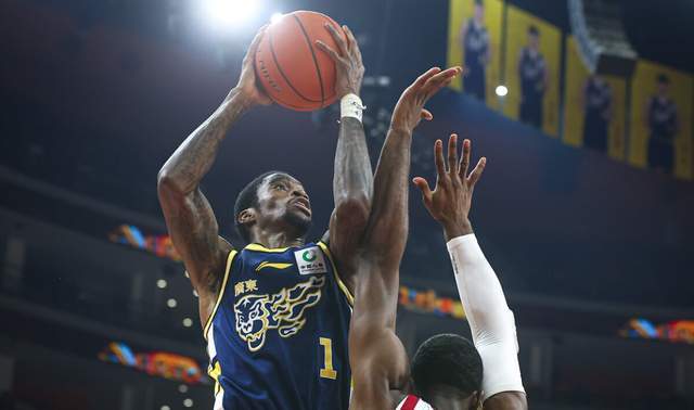 网页版登录入口-CBA最新排名！广东连升2名杀到榜首，首钢重返第4，辽篮仅排第15